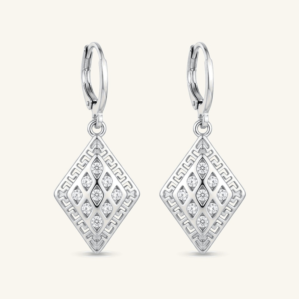 Aretes Rombo Greca Brillante · Baño de Rodio