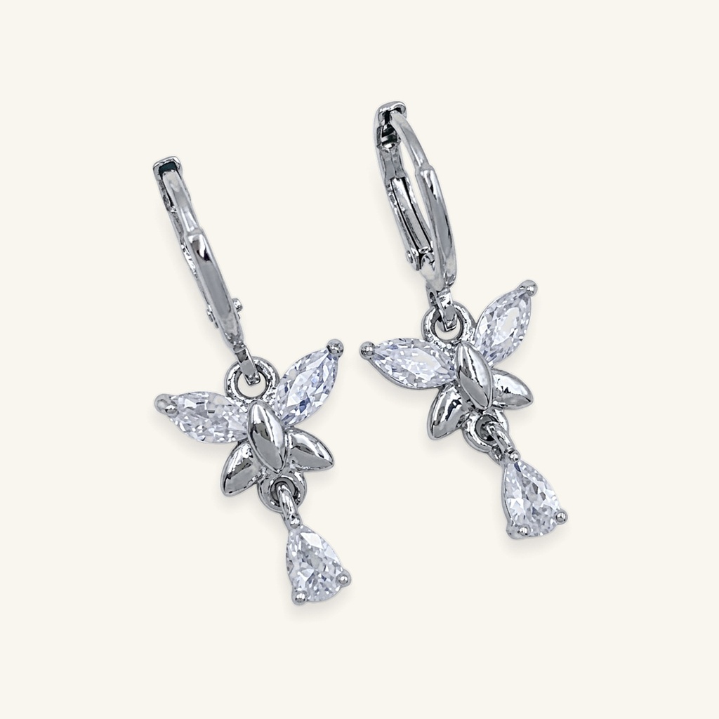 Aretes Mariposa Cristal Colgante · Baño de Rodio