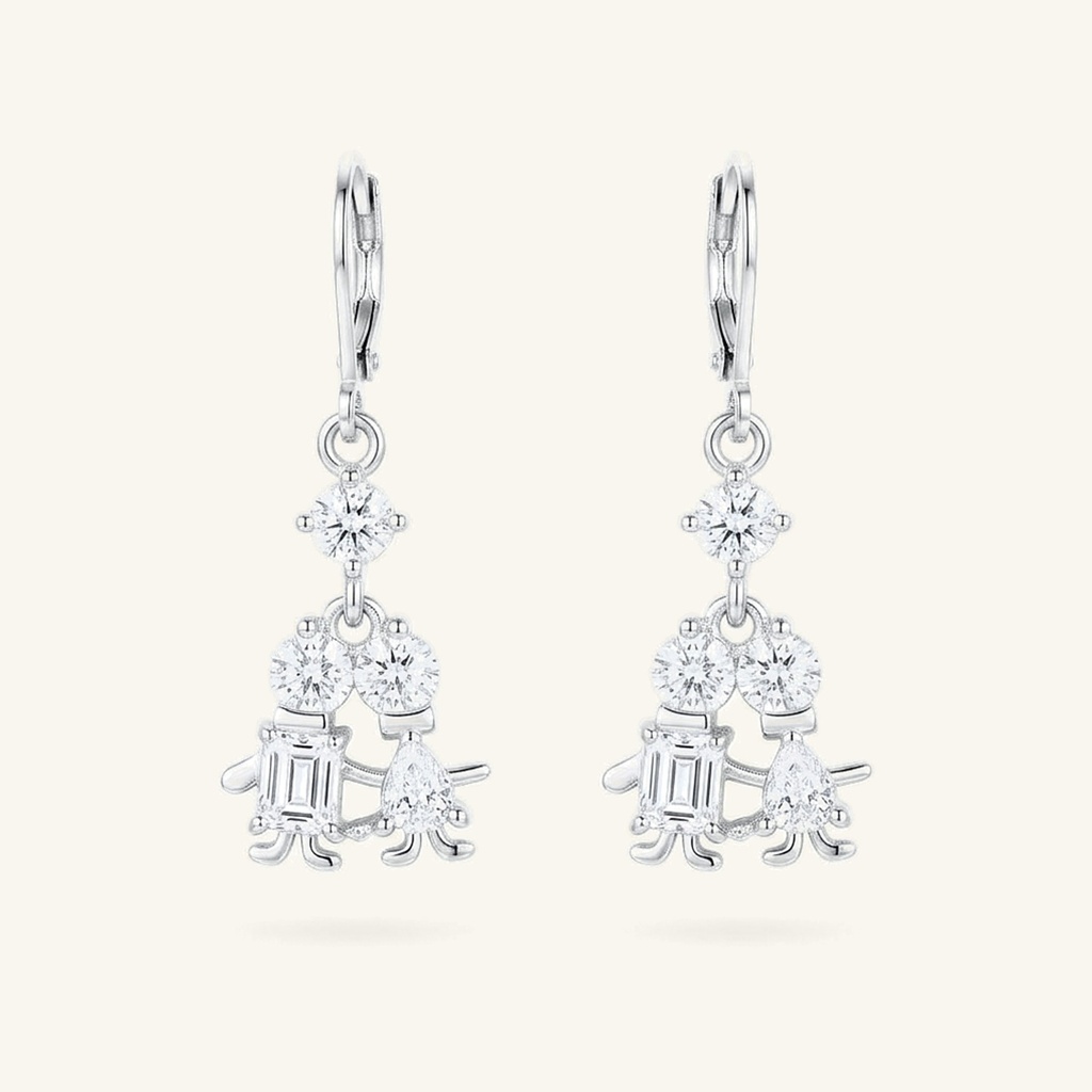 Aretes Silueta Niños Brillantes · Baño de Rodio