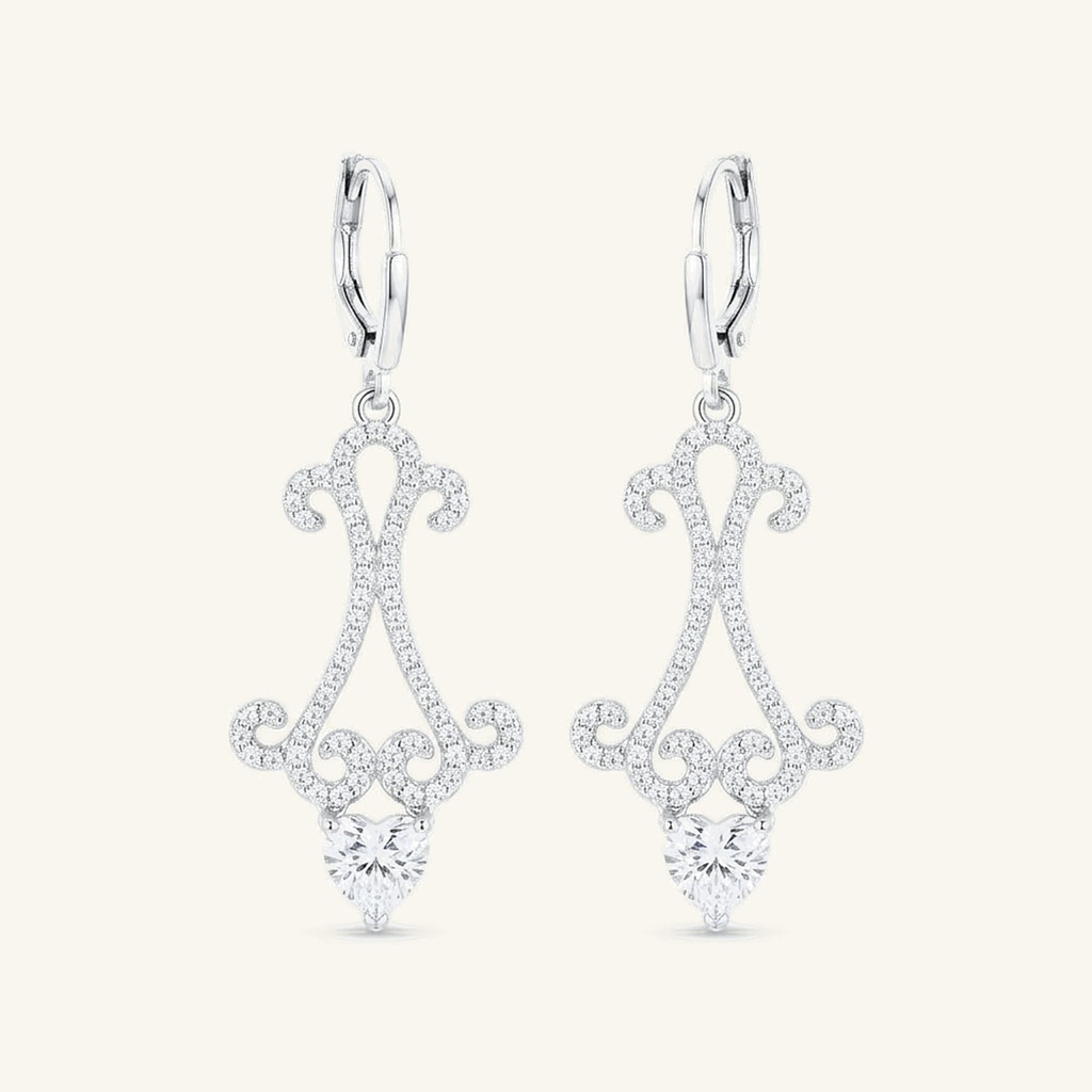 Aretes Candelabro Corazón Cristal · Baño de Rodio