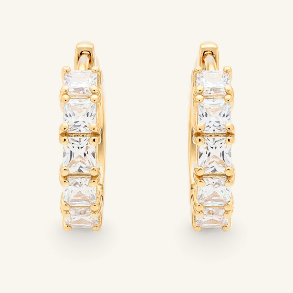 Huggies Cuadrados Cristales Blancos · Oro Laminado 18K