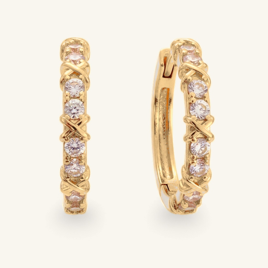Arracadas Cruz Brillo · Oro Laminado 18K