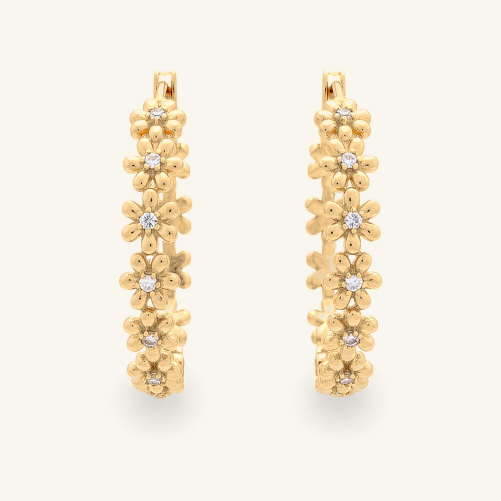 Arracadas Margarita Flores Brillantes · Oro Laminado 18K